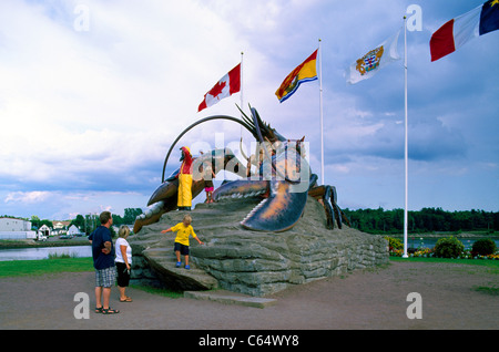 Shediac, New Brunswick, Canada - più grande del mondo di aragosta, Famiglia visitando le attrazioni turistiche in Lobster Capitale del mondo Foto Stock