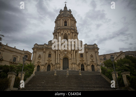 La chiesa e le scale a Modica, Sicilia, Italia, Unione Europea, Unione europea. Foto Stock