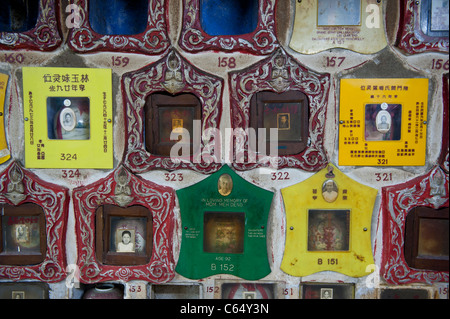 La Cripta in Wat Chaiya tailandese Mangkalaram tempio buddista di George Town, Penang, Malaysia Foto Stock