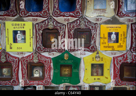 La Cripta in Wat Chaiya tailandese Mangkalaram tempio buddista di George Town, Penang, Malaysia Foto Stock