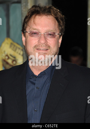 Stephen Root al arrivi per rango Premiere, Village Theatre di Westwood, Los Angeles, CA, il 14 febbraio 2011. Foto di: Dee Cercone/Everett Collection Foto Stock