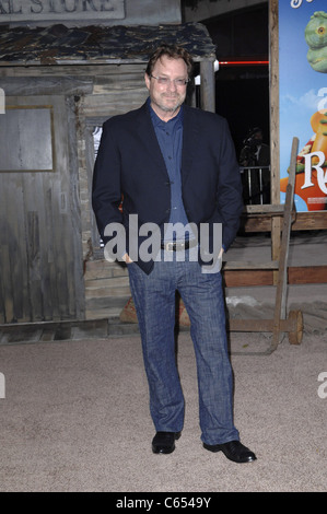 Stephen Root al arrivi per rango Premiere, Village Theatre di Westwood, Los Angeles, CA, il 14 febbraio 2011. Foto di: Elizabeth Goodenough/Everett Collection Foto Stock