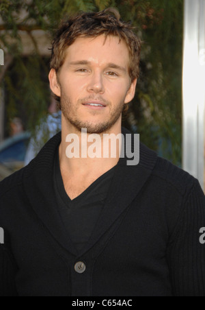 Ryan Kwanten presso gli arrivi per la Leggenda dei guardiani: i gufi di Ga'Hoole, Grauman's Chinese Theatre di Los Angeles, CA 19 settembre 2010. Foto di: Dee Cercone/Everett Collection Foto Stock