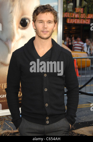 Ryan Kwanten presso gli arrivi per la Leggenda dei guardiani: i gufi di Ga'Hoole, Grauman's Chinese Theatre di Los Angeles, CA 19 settembre 2010. Foto di: Dee Cercone/Everett Collection Foto Stock