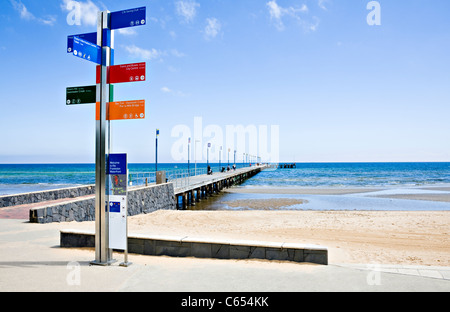 Frankston Pier sul lungomare in Port Phillip Bay nei pressi di Melbourne Victoria Australia Foto Stock