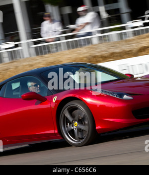 2011 Ferrari 458 Italia al Festival di Goodwood di velocità, Sussex, Inghilterra, Regno Unito. Foto Stock