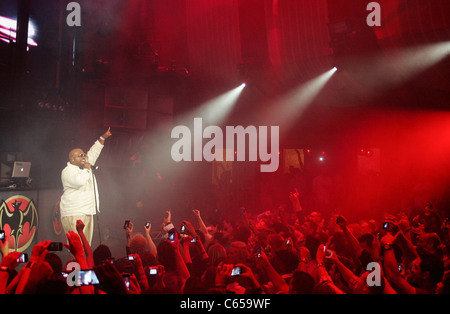 Cee Lo Green presso gli arrivi di Bacardi piace vivere, come insieme delle parti a MARQUEE MARQUEE, nightclub e Dayclub al Cosmopolitan Las Vegas NV il 15 giugno 2011. Foto di: James Atoa/Everett Collection Foto Stock