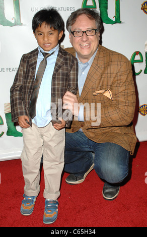 Cooper Beane, Douglas Carter Beane di presenze per ELF apertura notturna su Broadway, Al Hirschfeld Theatre di New York, NY Novembre 14, 2010. Foto di: William D. Bird/Everett Collection Foto Stock