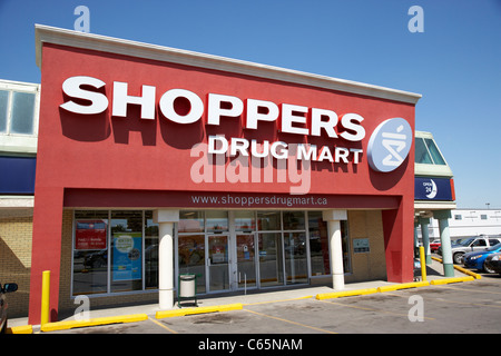 Shoppers drug mart store Saskatoon Saskatchewan Canada Foto Stock