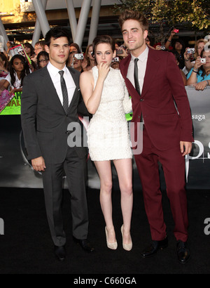 Taylor Lautner, Kristen Stewart e Robert Pattinson presso gli arrivi per il Twilight Saga: Eclipse Premiere, Nokia Theater L.A. LIVE, Foto Stock