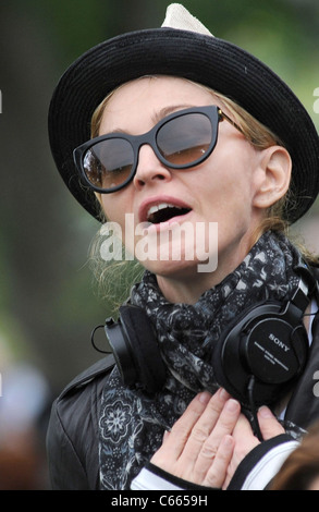 Madonna in località Madonna per dirigere la pellicola per sparare W.E., Central Park, New York, NY Settembre 17, 2010. Foto di: Kristin Foto Stock