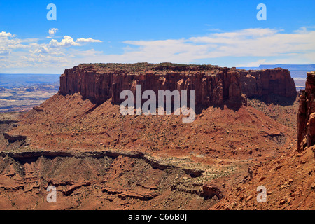 Candelabro Tower si affacciano, il Parco Nazionale di Canyonlands, Utah Foto Stock