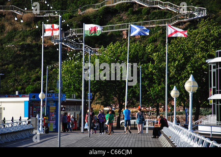 Torquay Pier, Torquay, Tor Bay, Devon, Inghilterra, Regno Unito Foto Stock