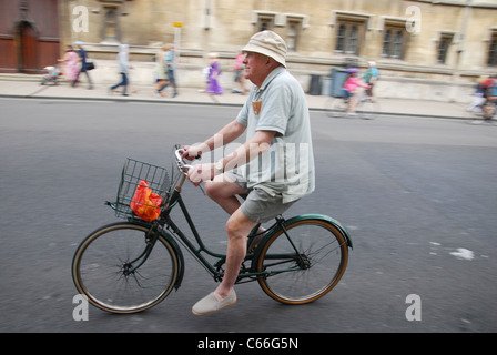 Ciclista a Oxford Regno Unito Foto Stock