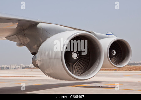 Israele, Ben-Gurion international airport El-Al Boeing 747-400 jet del passeggero Foto Stock