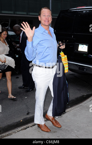 Carson Kressley, entra nel 'Good Morning America' taping all'ABC Times Square Studios fuori e circa per celebrità CANDIDS - Foto Stock