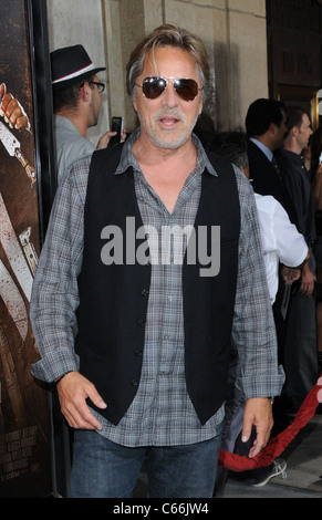 Don Johnson presso gli arrivi di machete Premiere, Orpheum Theatre di Los Angeles, CA 25 agosto 2010. Foto di: Dee Cercone/Everett Collection Foto Stock