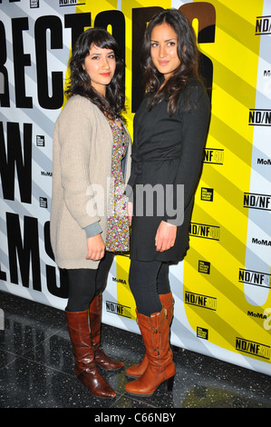 Nikohl Boosheri, Sarah Kazemy presso gli arrivi per margin call Premiere, MoMA Museum of Modern Art di New York NY Marzo 23, 2011. Foto di: Gregorio T. Binuya/Everett Collection Foto Stock