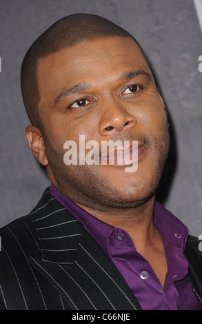 Tyler Perry all'arrivo per ragazze colorati Premiere Screening, Il Teatro Ziegfeld, New York, NY Ottobre 25, 2010. Foto di: Kristin Callahan/Everett Collection Foto Stock