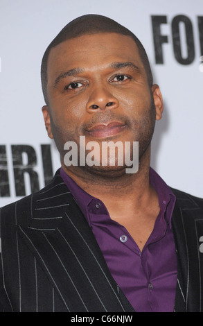 Tyler Perry all'arrivo per ragazze colorati Premiere Screening, Il Teatro Ziegfeld, New York, NY Ottobre 25, 2010. Foto di: Kristin Callahan/Everett Collection Foto Stock