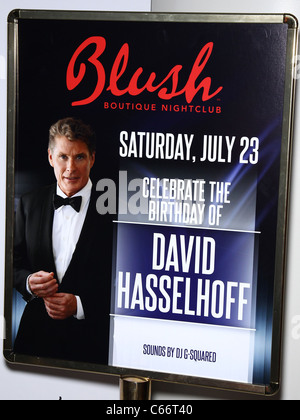 Atmosfera di presenze per David Hasselhoff festa di compleanno, Blush Nightclub a Wynn Casino e Resort di Las Vegas, Las Vegas NV, luglio 23, 2011. Foto di: MORA/Everett Collection Foto Stock