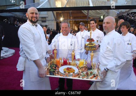 Wolfgang Puck all'arrivo per l'ottantatreesimo Academy Awards - Gli Oscar della parte arrivi 1, il Kodak Theatre di Los Angeles, CA 27 Febbraio Foto Stock