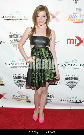 Molly Burnett ad una apparizione pubblica per la Mix Lounge Pre-Party ufficiale per il 2010 Animazione diurna Emmy Awards, l'Hotel a Foto Stock