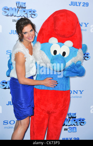 Brooke Shields presso gli arrivi per i puffi Premiere, il Teatro Ziegfeld, New York, NY Luglio 24, 2011. Foto di: Gregorio T. Binuya/Everett Collection Foto Stock