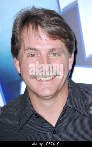 Jeff Foxworthy presso gli arrivi per i puffi Premiere, il Teatro Ziegfeld, New York, NY Luglio 24, 2011. Foto di: Kristin Callahan/Everett Collection Foto Stock