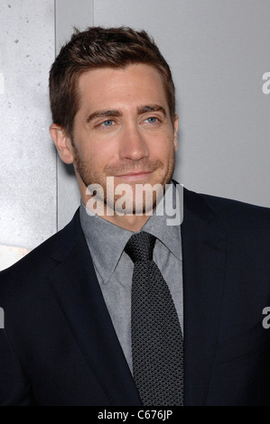 Jake Gyllenhaal presso gli arrivi per il codice sorgente di Premiere, Arclight Glossari Affini Dome, Los Angeles, CA Marzo 28, 2011. Foto Da: Michael Foto Stock