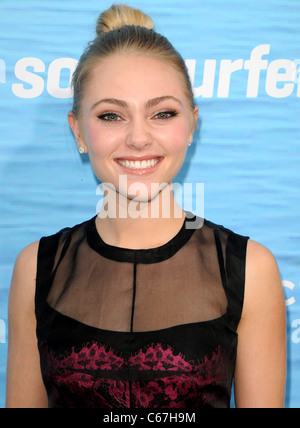 Annasophia Robb presso gli arrivi per anima SURFER Premiere, Arclight Glossari Affini Dome, Los Angeles, CA Marzo 30, 2011. Foto di: Dee Cercone/Everett Collection Foto Stock