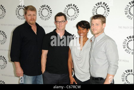 Michael Cudlitz, Shawn Hatosy, Regina King, Ben McKenzie di presenze per una serata con SOUTHLAND, Paley Centre for Media, Los Angeles, CA Maggio 31, 2011. Foto di: Dee Cercone/Everett Collection Foto Stock