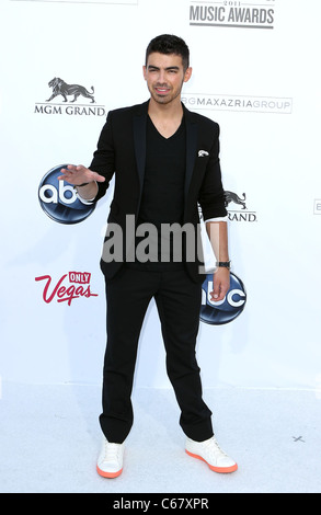 Joe Jonas presso gli arrivi per 2011 Billboard Music Awards, MGM Grand Garden Arena di Las Vegas NV, 22 maggio 2011. Foto di: MORA/Everett Collection Foto Stock