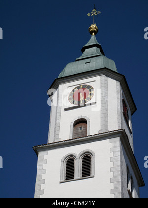 Torre della chiesa cattolica a Bad Wurzach, Germania Foto Stock