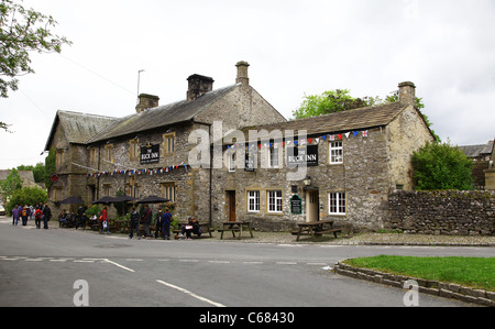 Il Buck Inn public house Malham, Yorkshire, Yorkshire Dales National Park, England, Regno Unito Foto Stock