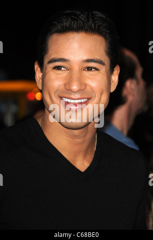 Mario Lopez presso gli arrivi per MEGAMIND Premiere, Grauman's Chinese Theatre di Los Angeles, CA 30 ottobre 2010. Foto di: Dee Cercone/Everett Collection Foto Stock