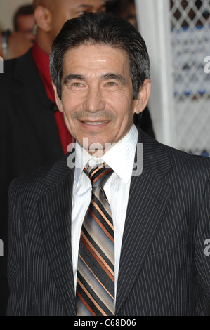 Laffit Pincay Jr. presso gli arrivi del segretariato Premiere Mondiale, El Capitan theater, Los Angeles, CA il 30 settembre 2010. Foto di: Foto Stock