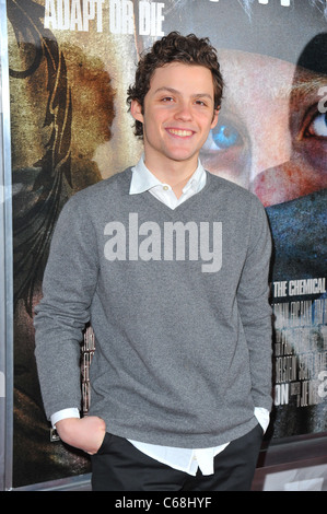 James Newman presso gli arrivi di Hanna Premiere, Regal Union Square Stadium 14 Theatre di New York, NY Aprile 6, 2011. Foto di: Gregorio T. Binuya/Everett Collection Foto Stock