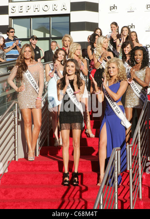 Miss Oklahoma USA, Kaitlyn Smith, Miss USA Utah, Jamie Lynn Crandall, Miss Tennessee USA, Ashley Durham presso gli arrivi per il Benvenuto Foto Stock