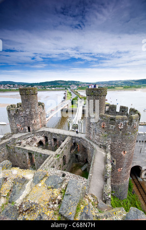Conwy Castle a Conwy, il Galles del Nord Foto Stock