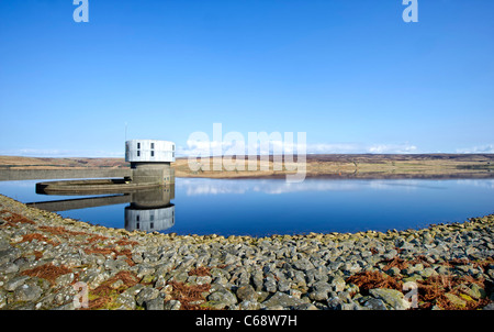 Serbatoio Grimwith situato nel Yorkshire Dales in North Yorkshire, Inghilterra Foto Stock