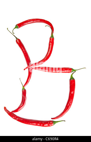 B lettera fatta dal peperoncino, con il tracciato di ritaglio Foto Stock