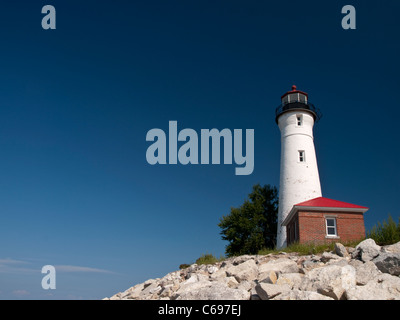 Croccante Point lighthouse nella Penisola Superiore del Michigan. sulle rive del Lago Superiore è molto remota e difficile da raggiungere. Foto Stock