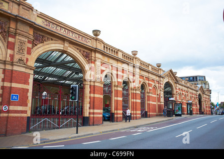 La facciata della stazione ferroviaria di London Road Leicester Regno Unito Foto Stock