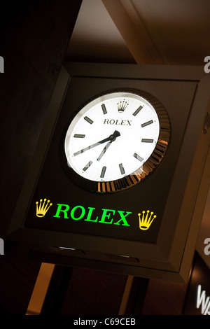 Heathrow terminal 3 rolex Clearance