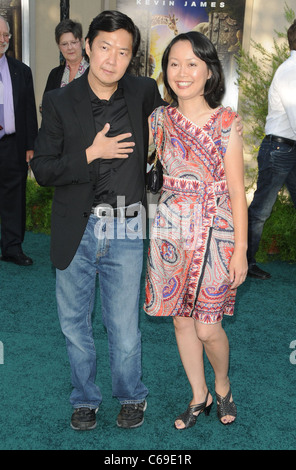 Ken Jeong presso gli arrivi per ZOOKEEPER Premiere, Regency Village Theatre di Westwood, Los Angeles, CA Luglio 6, 2011. Foto di: Dee Cercone/Everett Collection Foto Stock