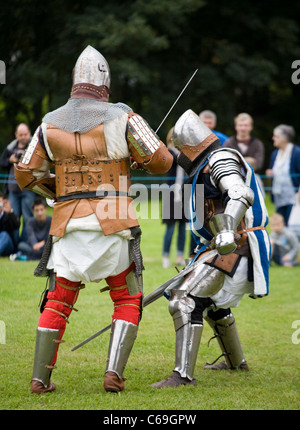 Festa medievale in Verdin Park, Northwich agosto XIII e XIV, con storia viva Camps, Cheshire, Regno Unito Foto Stock