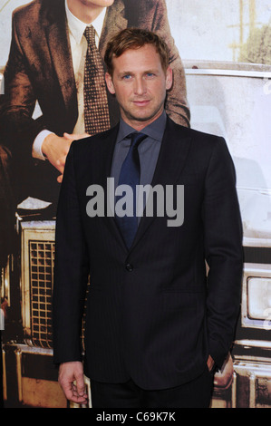 Josh Lucas presso gli arrivi per il Lincoln avvocato Premiere, Arclight Hollywood, Los Angeles, CA Marzo 10, 2011. Foto di: Elizabeth Foto Stock