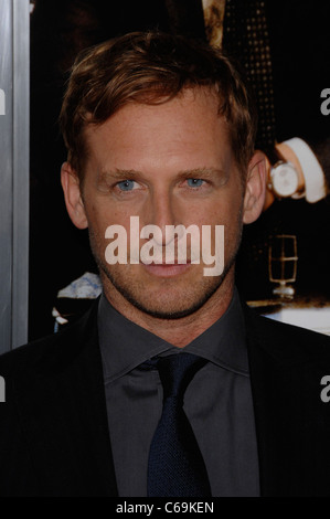 Josh Lucas presso gli arrivi per il Lincoln avvocato Premiere, Arclight Hollywood, Los Angeles, CA Marzo 10, 2011. Foto Da: Michael Germana/Everett Collection Foto Stock