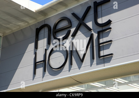 Next Home memorizza segno a Braehead Glasgow Foto Stock